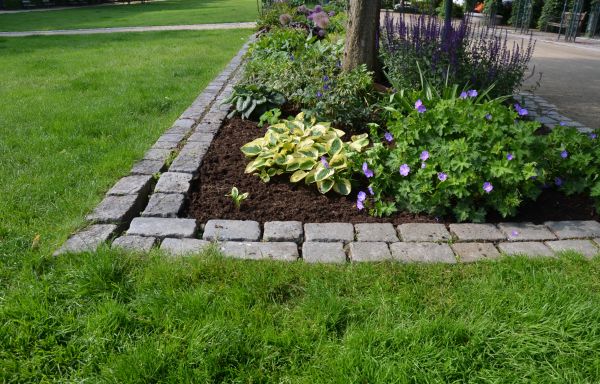 Flower Bed Mulching in Owasso